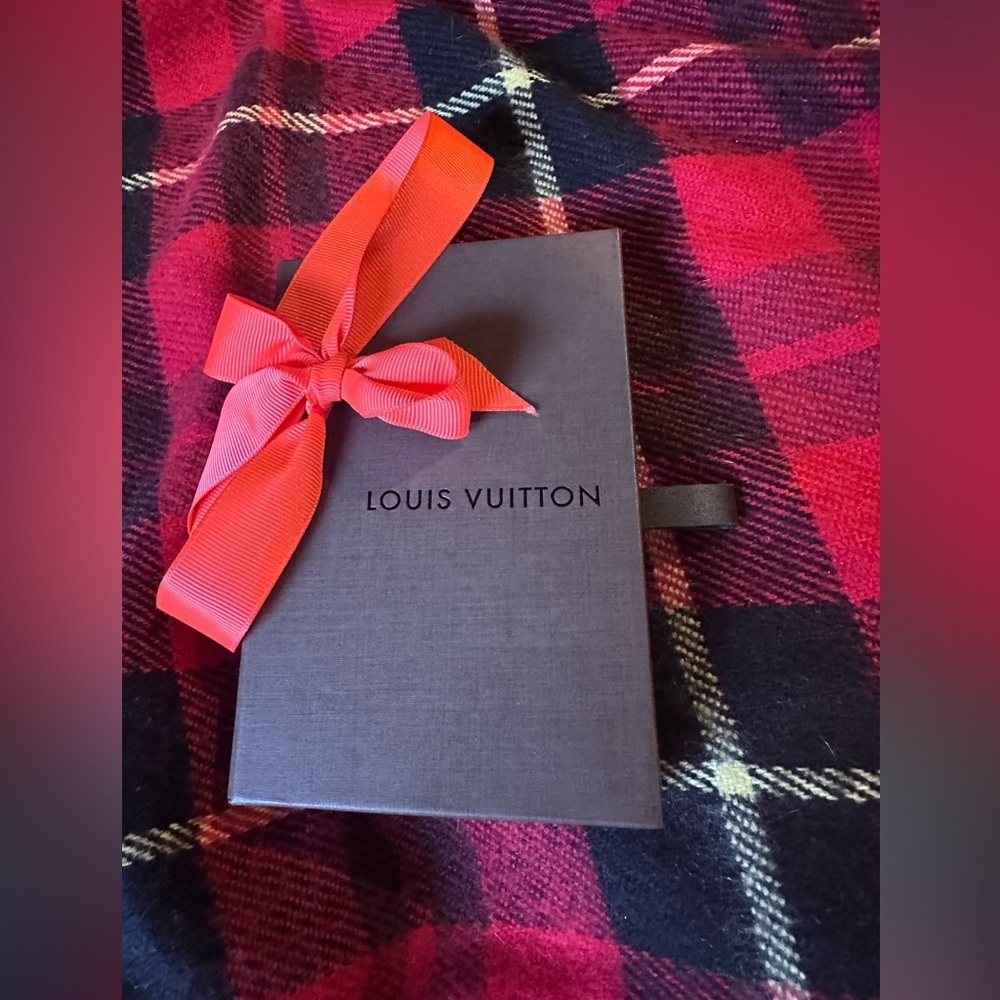 Authentic Louis Vuitton Empty Gift Box, dust bag & Tie Set - Picture 2 of 13